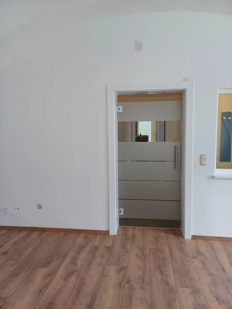 Gewerbeimmobilie kaufen in Hollabrunn – 2 700 m², € 753.000 – Bild 21 von 31