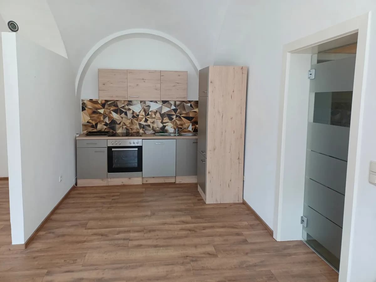 Gewerbeimmobilie kaufen in Hollabrunn – 2 700 m², € 753.000 – Bild 23 von 31