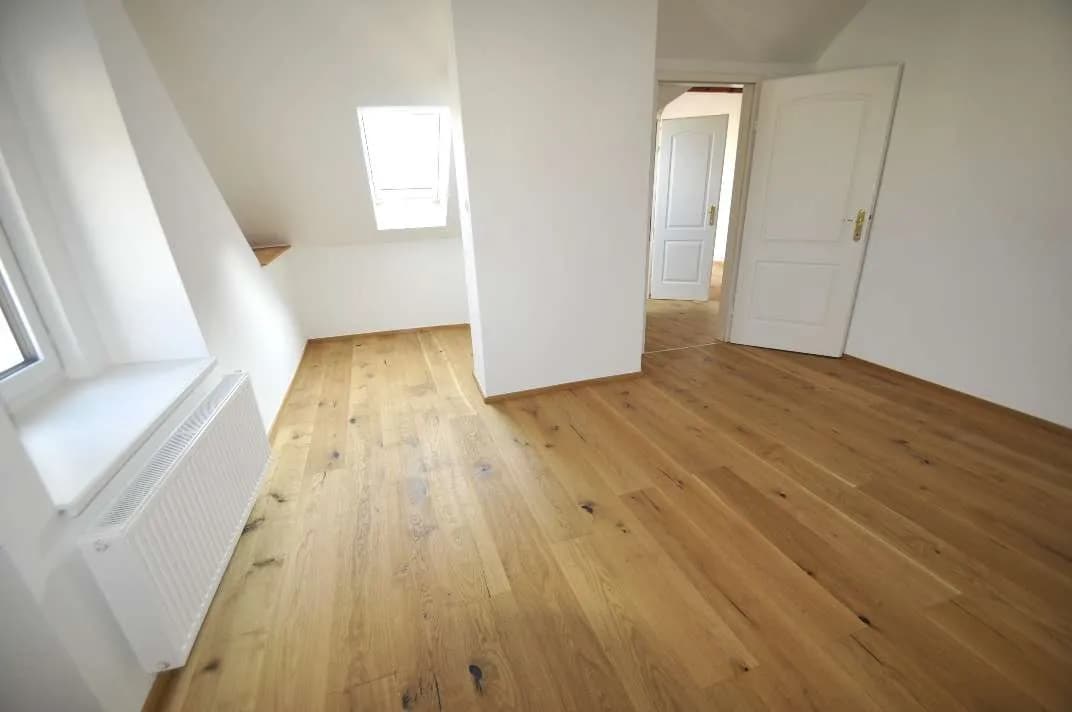 4-Zimmer-Wohnung kaufen in Klagenfurt – 168 m², € 375.000 – Bild 3 von 8