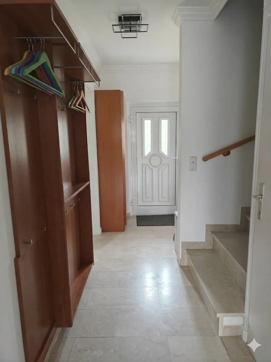 4-Zimmer-Haus mieten in Baden – 90 m², € 1.699 – Bild 2 von 16