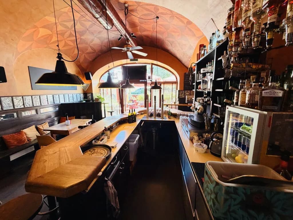 Gewerbeimmobilie mieten in Güssing – 68 m², € 810 – Bild 2 von 8