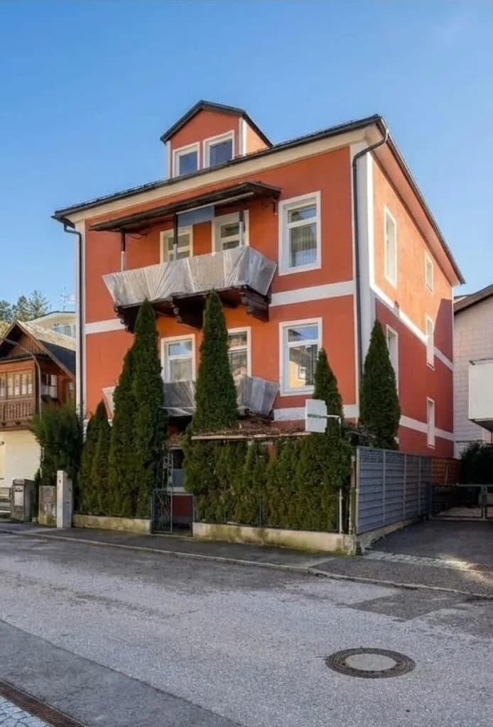 16-Zimmer-Gewerbeimmobilie kaufen in Gmunden – 425 m² – Bild 2 von 11