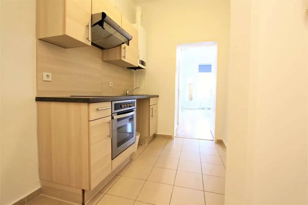1-Zimmer-Wohnung mieten in Wien – 25 m², € 900 – Bild 2 von 8