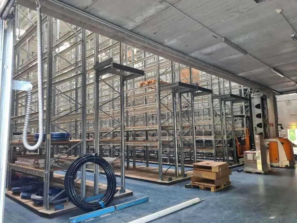 Gewerbeimmobilie mieten in Salzburg-Umgebung – 2 011 m², € 13.880 – Bild 2 von 6