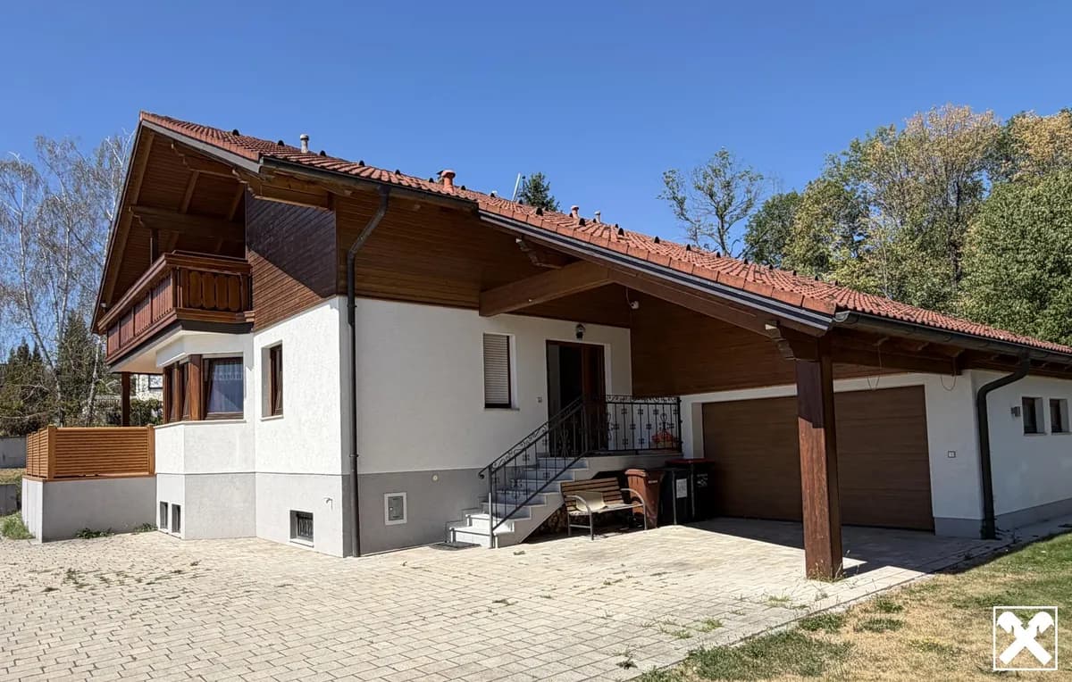 4-Zimmer-Haus kaufen in Neunkirchen – 192 m², € 580.000 – Bild 1 von 21
