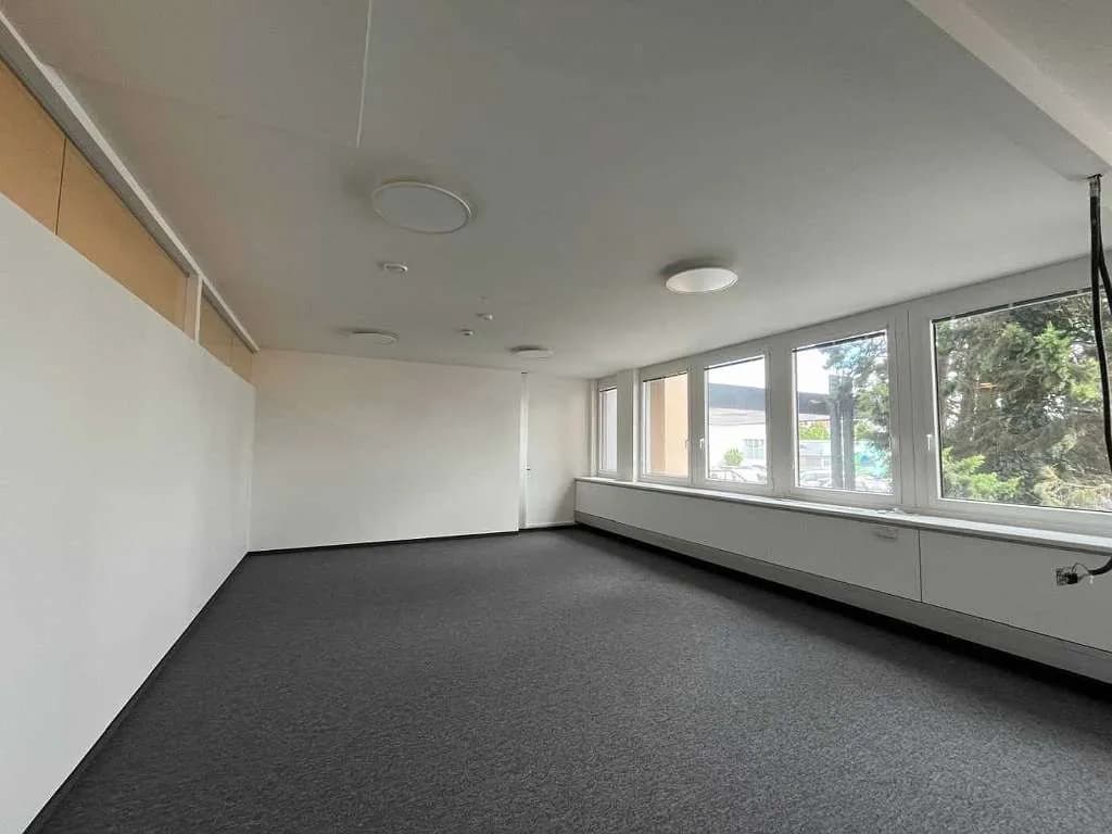 Gewerbeimmobilie mieten in Wien – 560 m², € 5 – Bild 2 von 19