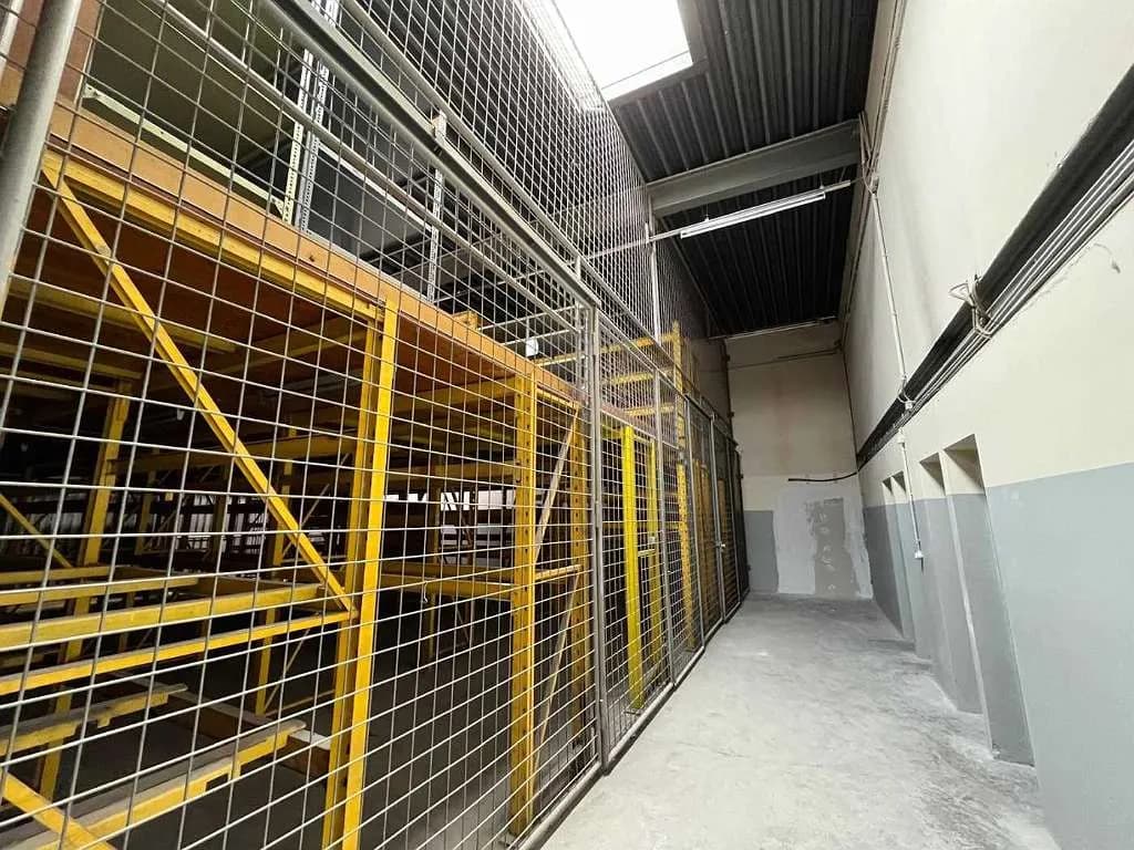Gewerbeimmobilie mieten in Wien – 560 m², € 5 – Bild 13 von 19
