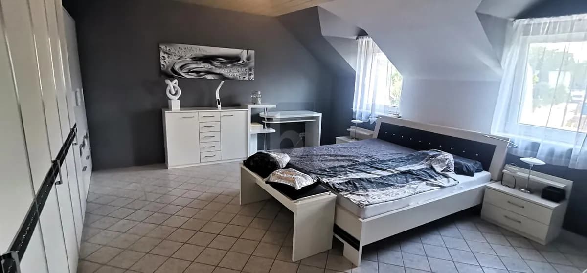 7-Zimmer-Gewerbeimmobilie kaufen in Wiener Neustadt – 207 m², € 645.000 – Bild 4 von 6