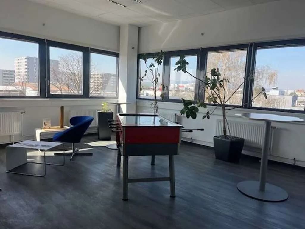 Gewerbeimmobilie mieten in Wien – 1 085 m², € 13 – Bild 11 von 17