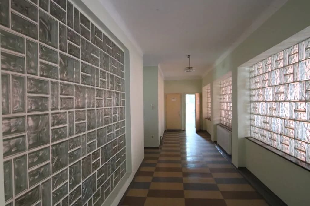 40-Zimmer-Gewerbeimmobilie kaufen in Baden – 600 m², € 495.000 – Bild 11 von 19