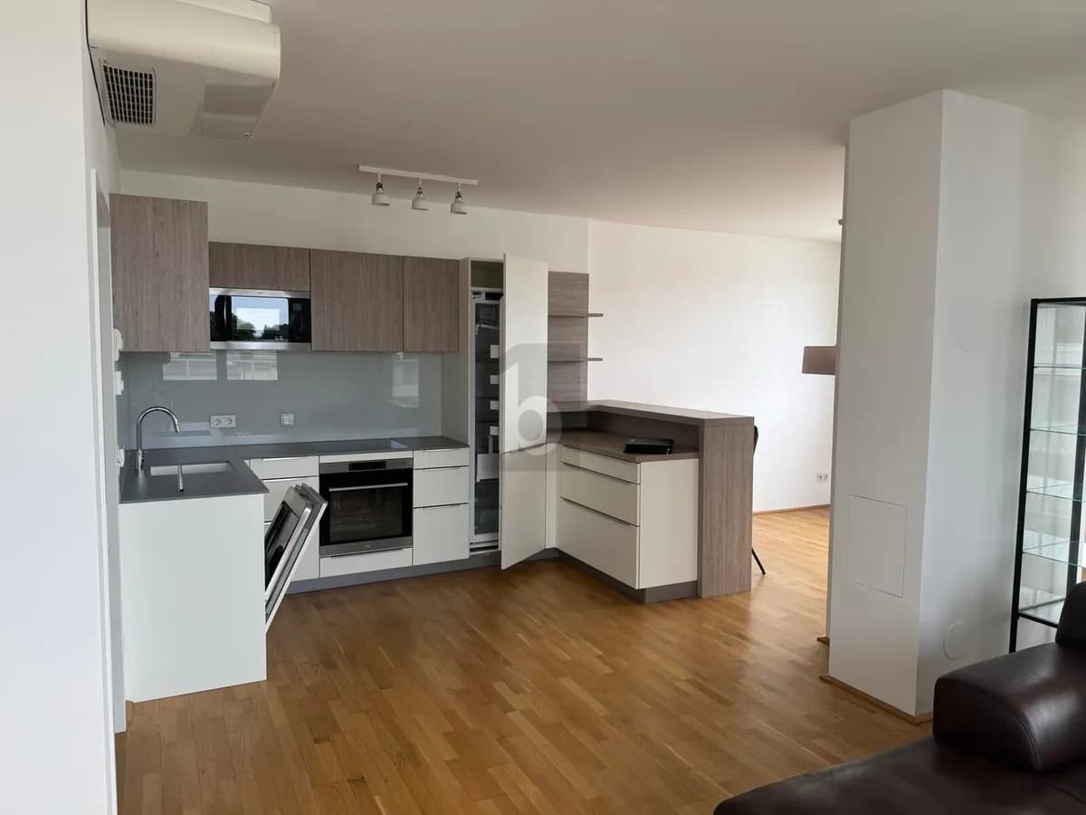 3-Zimmer-Wohnung mieten in Tulln – 87 m², € 2.358 – Bild 2 von 6