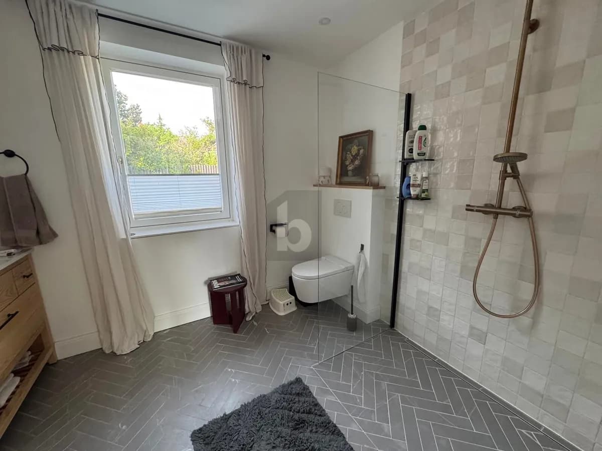 6-Zimmer-Haus mieten in Korneuburg – 180 m², € 3.300 – Bild 5 von 6
