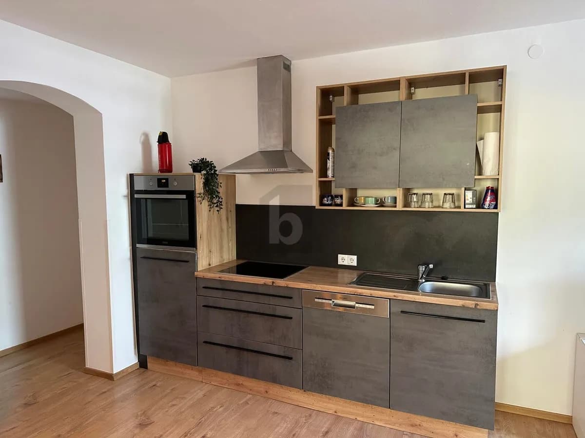 6-Zimmer-Wohnung kaufen in Innsbruck – 105 m², € 550.000 – Bild 2 von 6