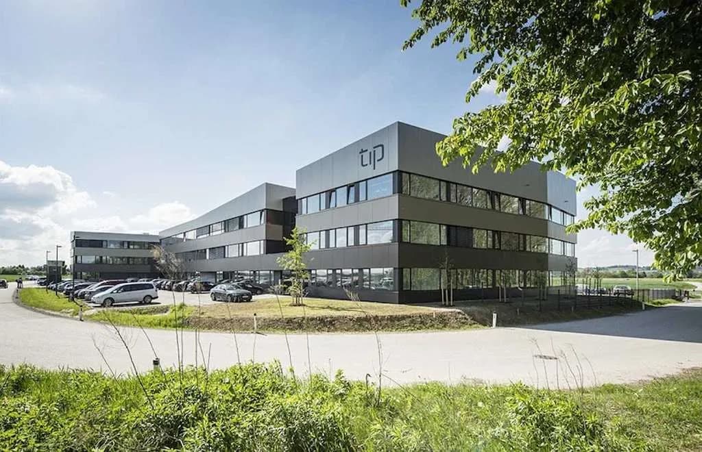 Gewerbeimmobilie mieten in Linz Land – 362 m², € 13