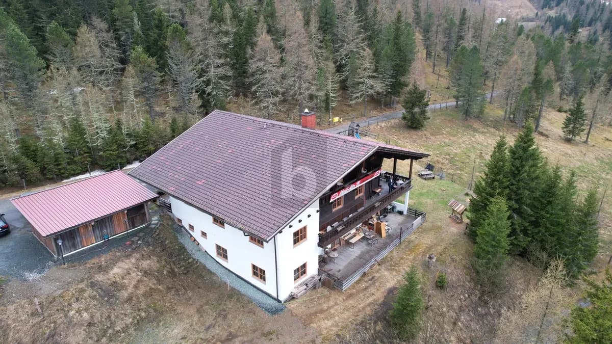 8-Zimmer-Gewerbeimmobilie kaufen in Feldkirchen – 600 m², € 640.000