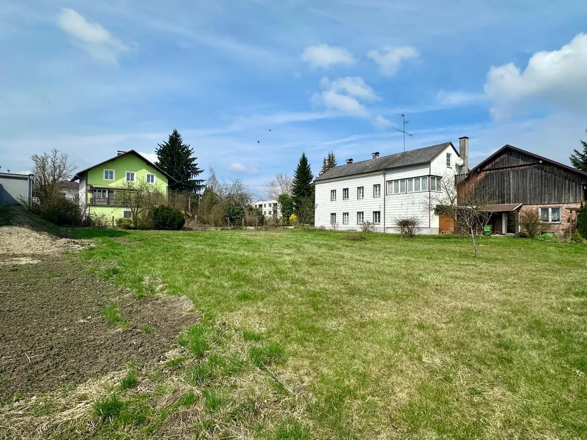 Grundstück kaufen in Ried im Innkreis – 882 m², € 220.500 – Bild 2 von 5