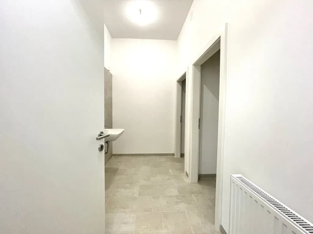 1-Zimmer-Gewerbeimmobilie mieten in Wien – 297,35 m², € 5.482 – Bild 5 von 10