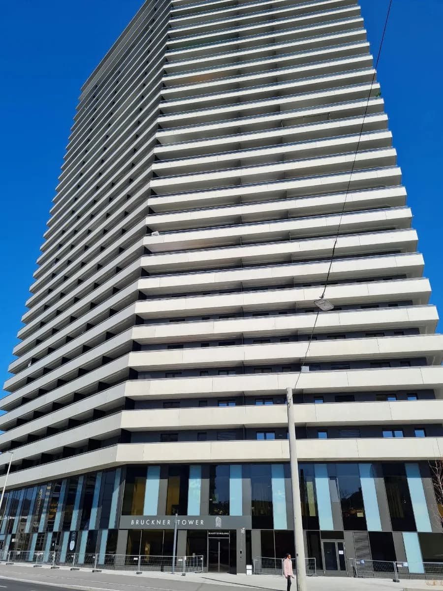 2-Zimmer-Wohnung mieten in Linz – 54 m², € 1.100 – Bild 2 von 18
