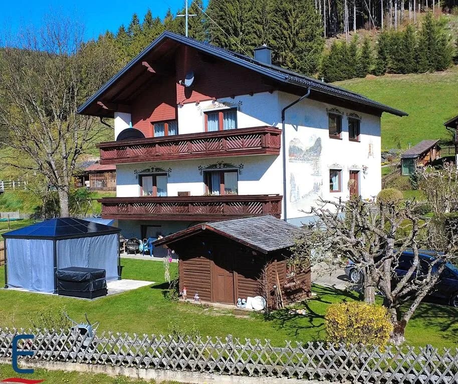 9-Zimmer-Gewerbeimmobilie kaufen in Feldkirchen – 278 m², € 389.000