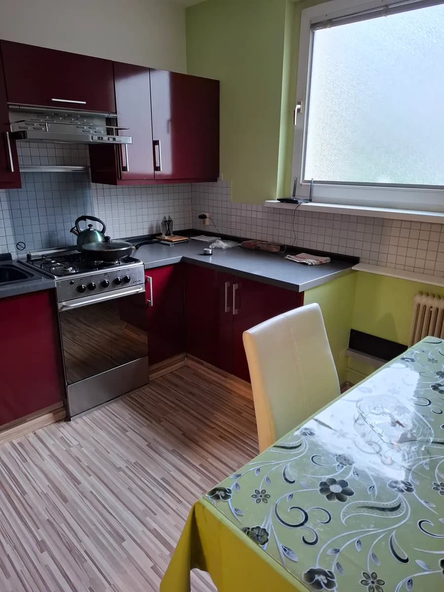 3-Zimmer-Wohnung mieten in Wien – 79 m², € 1.200 – Bild 1 von 10