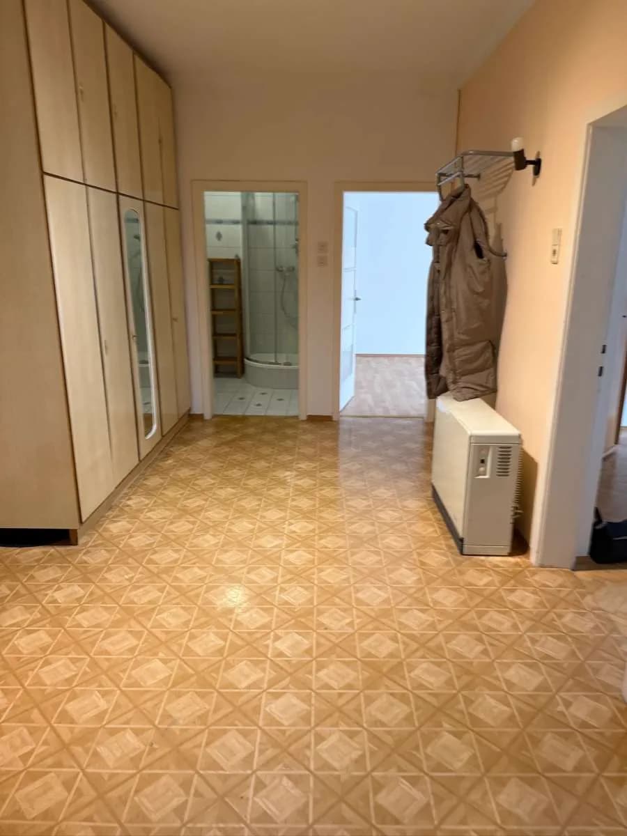 2-Zimmer-Wohnung mieten in Graz – 75 m², € 650 – Bild 2 von 9