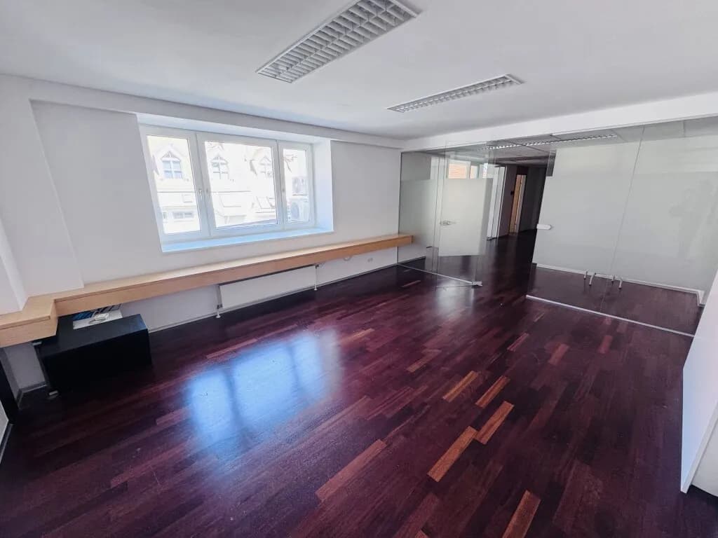 4-Zimmer-Gewerbeimmobilie mieten in Wien – 97 m², € 1.416