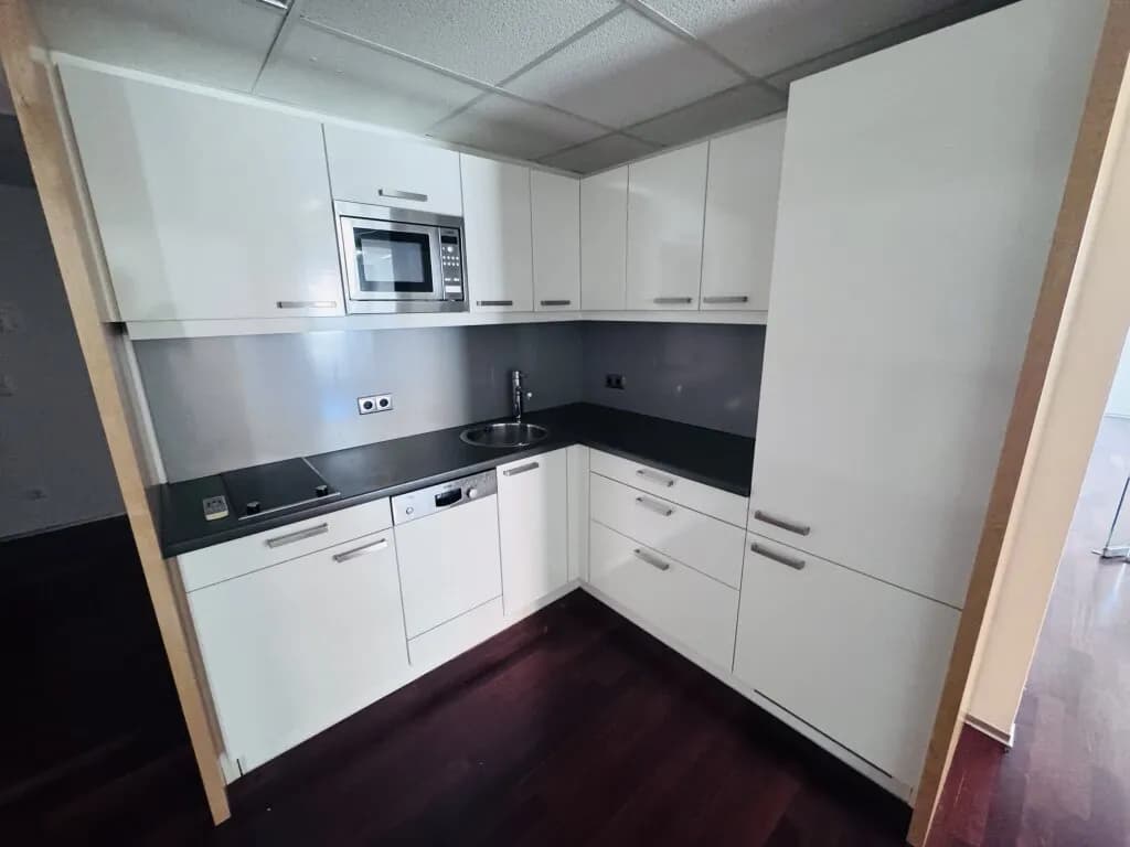 4-Zimmer-Gewerbeimmobilie mieten in Wien – 97 m², € 1.416 – Bild 6 von 12