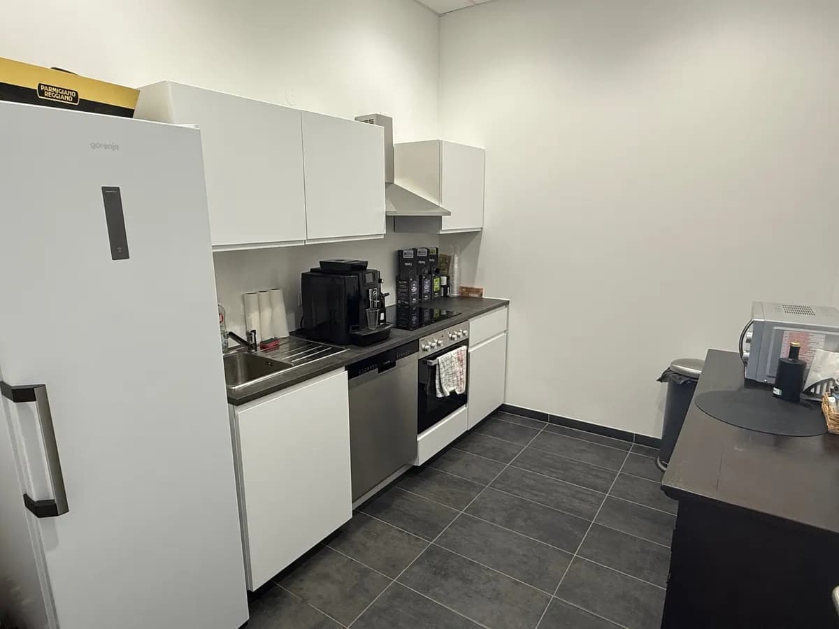 Gewerbeimmobilie mieten in Leibnitz – 155 m², € 1.980 – Bild 7 von 10