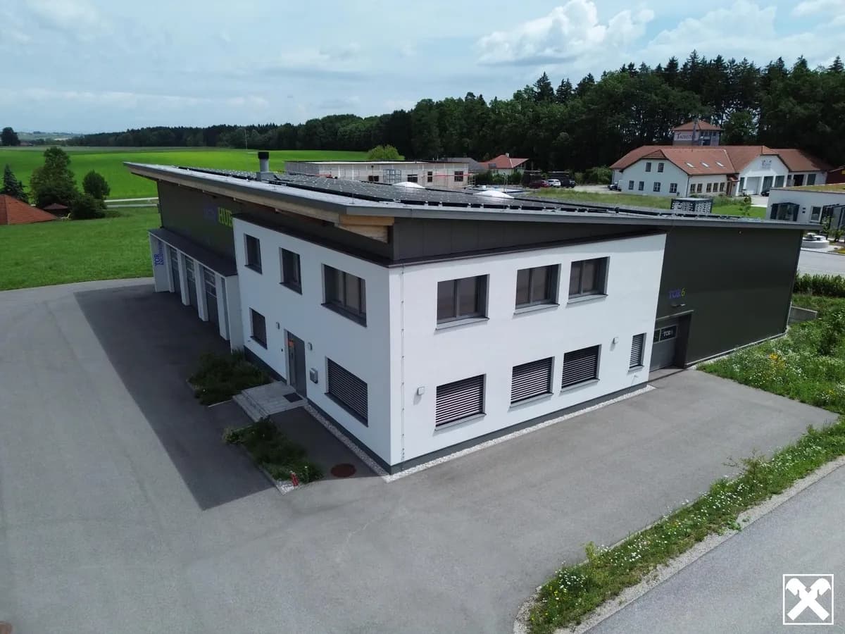 2-Zimmer-Gewerbeimmobilie mieten in Amstetten – 83 m², € 830 – Bild 2 von 11