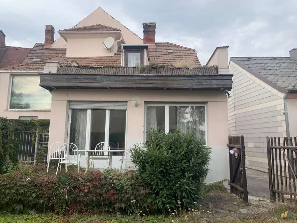 Haus kaufen in Baden – 180 m², € 460.000 – Bild 2 von 2