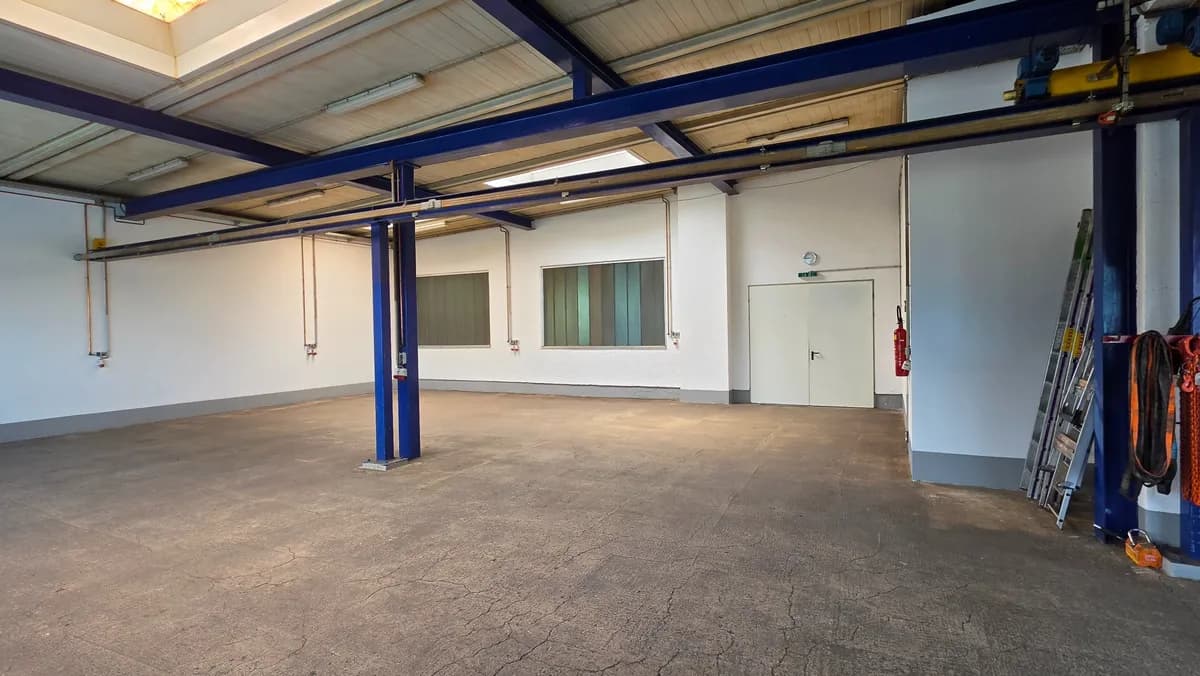 Gewerbeimmobilie mieten in Gmunden – 330 m², € 2.200 – Bild 2 von 20