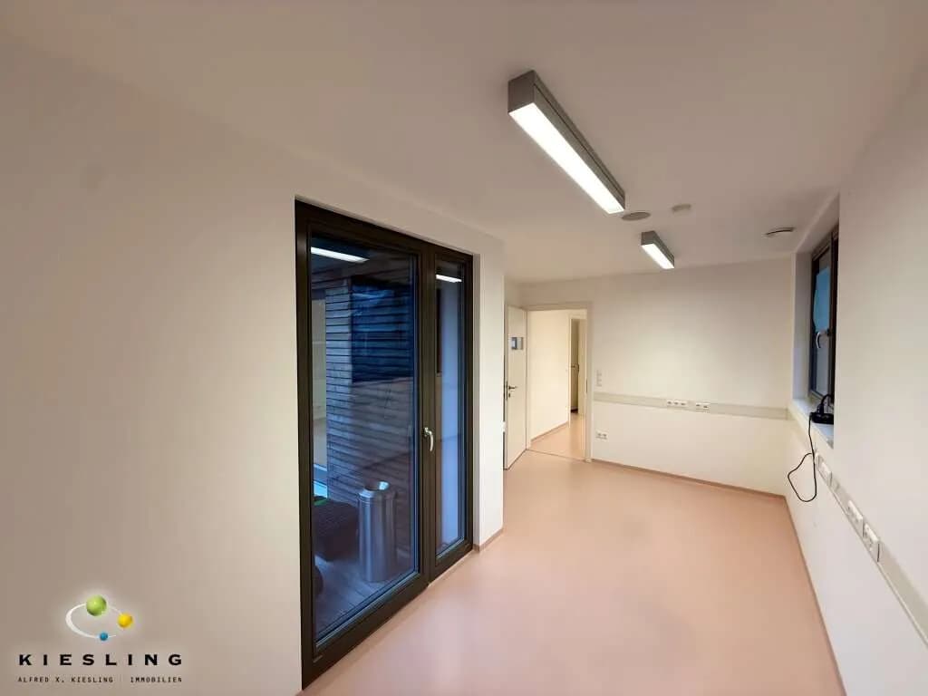 6-Zimmer-Gewerbeimmobilie mieten in Wien – 159 m², € 2.700 – Bild 14 von 39