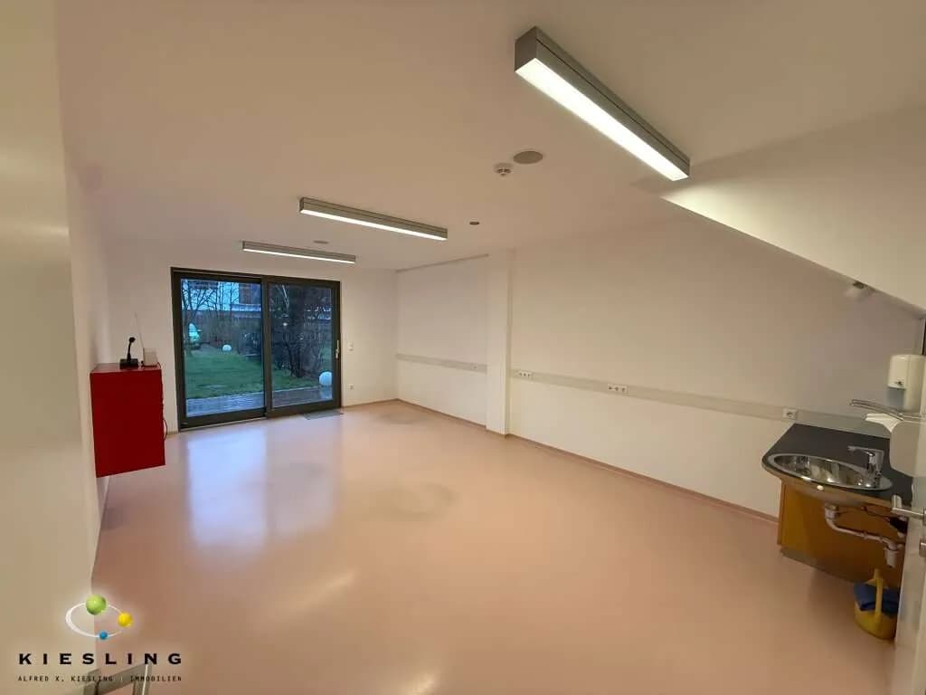 6-Zimmer-Gewerbeimmobilie mieten in Wien – 159 m², € 2.700 – Bild 16 von 39