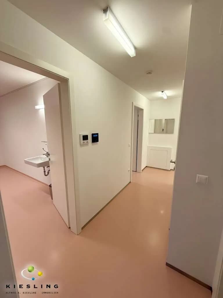 6-Zimmer-Gewerbeimmobilie mieten in Wien – 159 m², € 2.700 – Bild 24 von 39