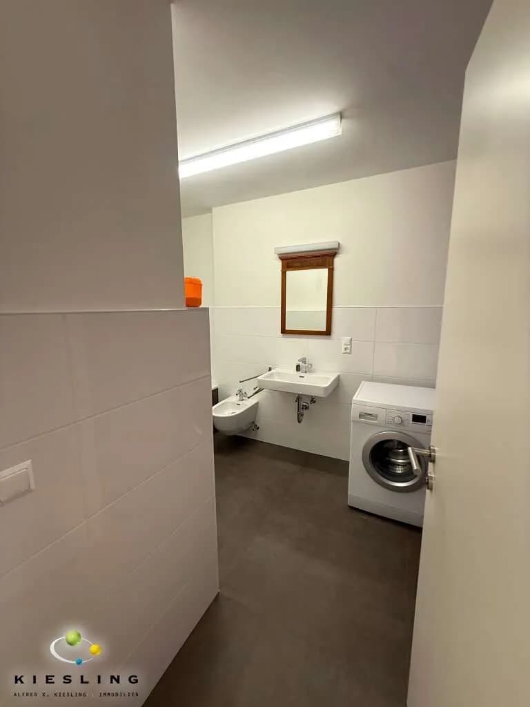 6-Zimmer-Gewerbeimmobilie mieten in Wien – 159 m², € 2.700 – Bild 28 von 39