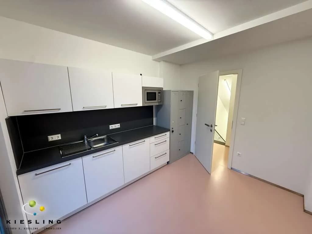 6-Zimmer-Gewerbeimmobilie mieten in Wien – 159 m², € 2.700 – Bild 30 von 39