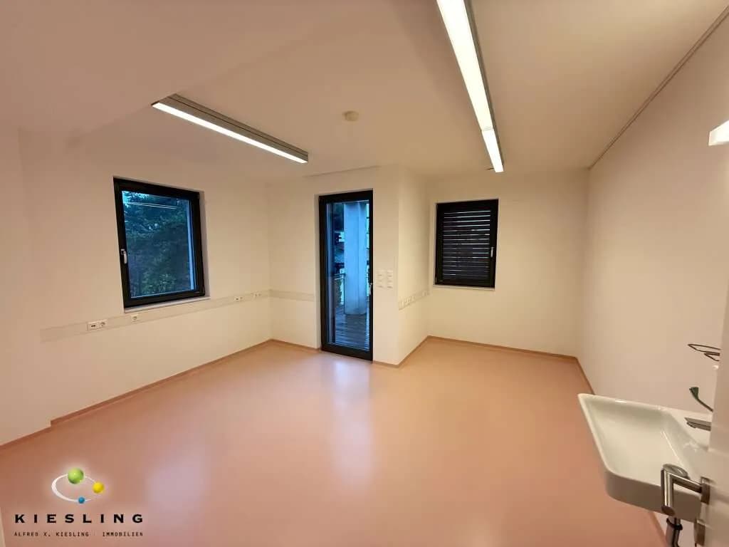 6-Zimmer-Gewerbeimmobilie mieten in Wien – 159 m², € 2.700 – Bild 34 von 39