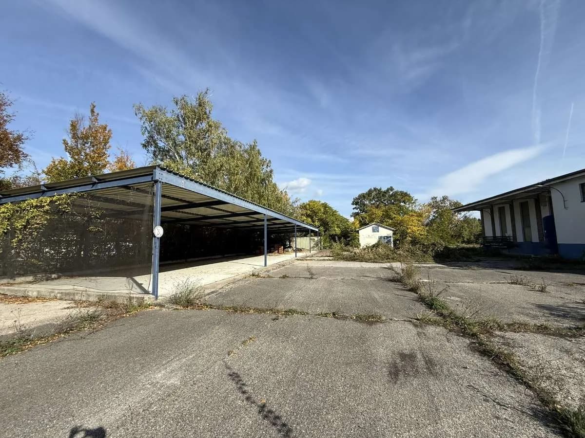 Grundstück kaufen in Baden – 16 000 m², € 2.720.000 – Bild 8 von 12