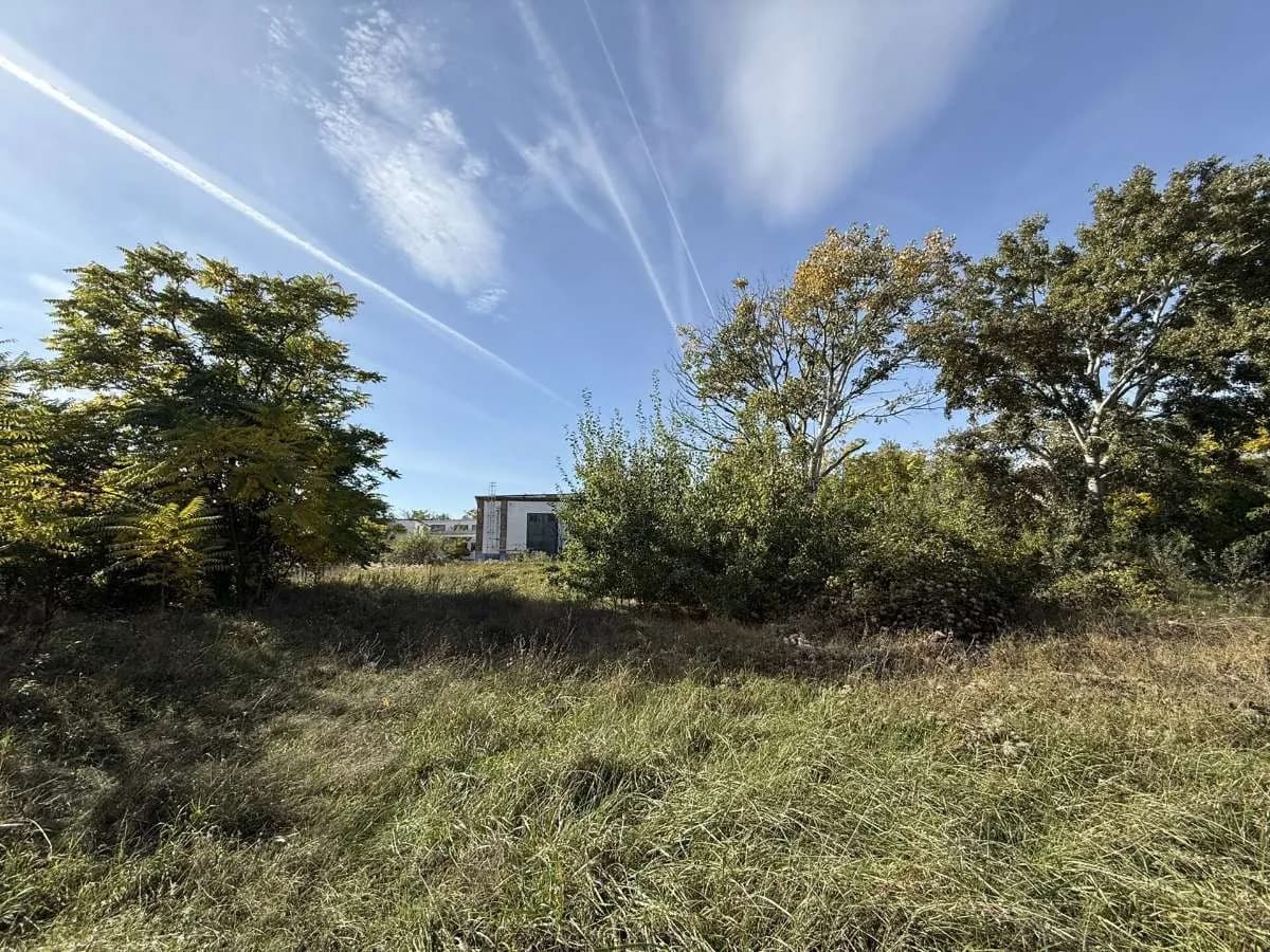 Grundstück kaufen in Baden – 16 000 m², € 2.720.000 – Bild 9 von 12