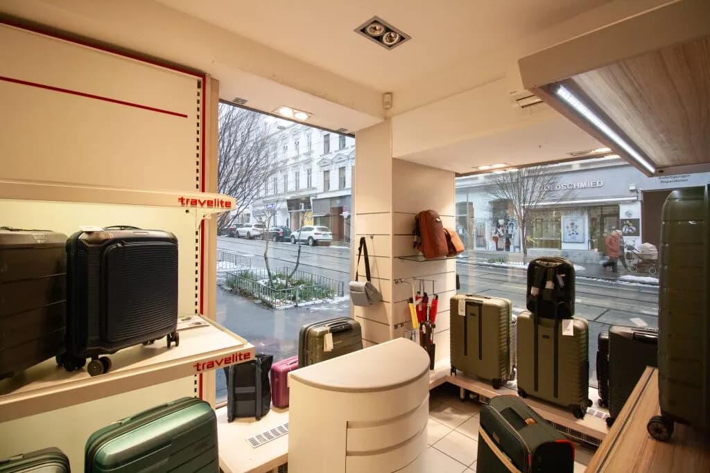 4-Zimmer-Gewerbeimmobilie mieten in Wien – 111 m², € 3.063 – Bild 2 von 5