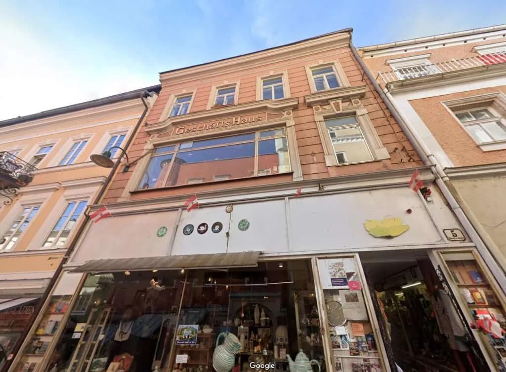 Gewerbeimmobilie kaufen in Gmunden – 720 m², € 950.000 – Bild 2 von 7