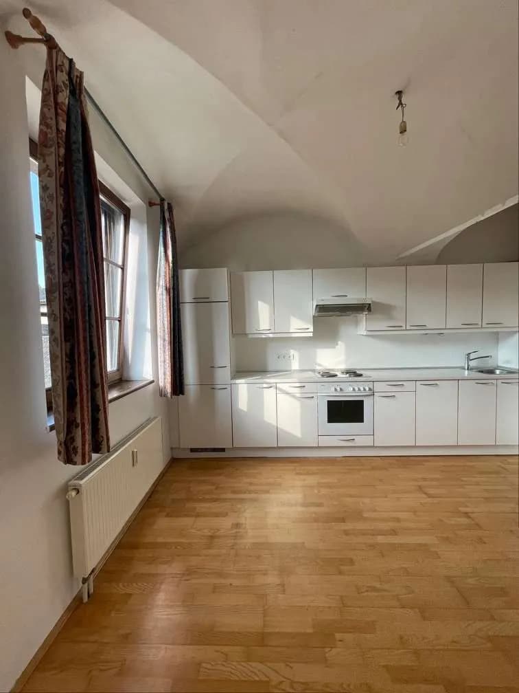2-Zimmer-Wohnung mieten in Wels – 45 m², € 615