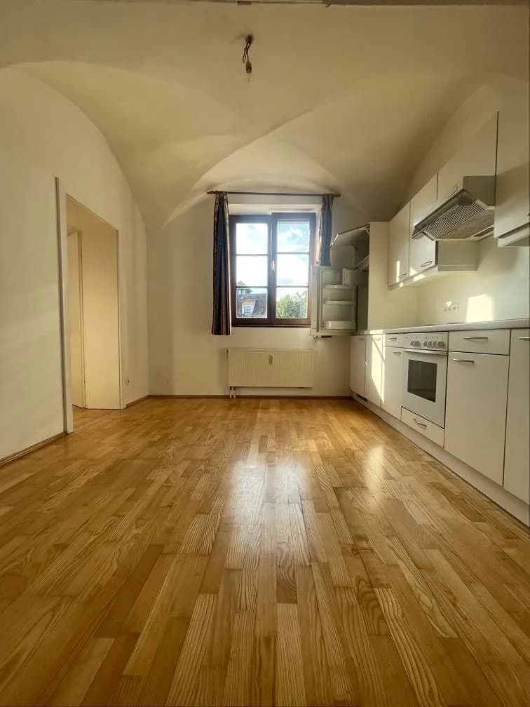 2-Zimmer-Wohnung mieten in Wels – 45 m², € 615 – Bild 2 von 13