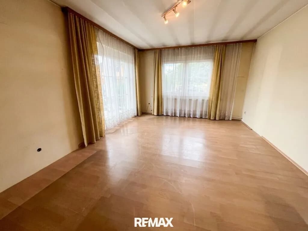 4-Zimmer-Haus kaufen in Neunkirchen – 112 m², € 359.000 – Bild 3 von 22