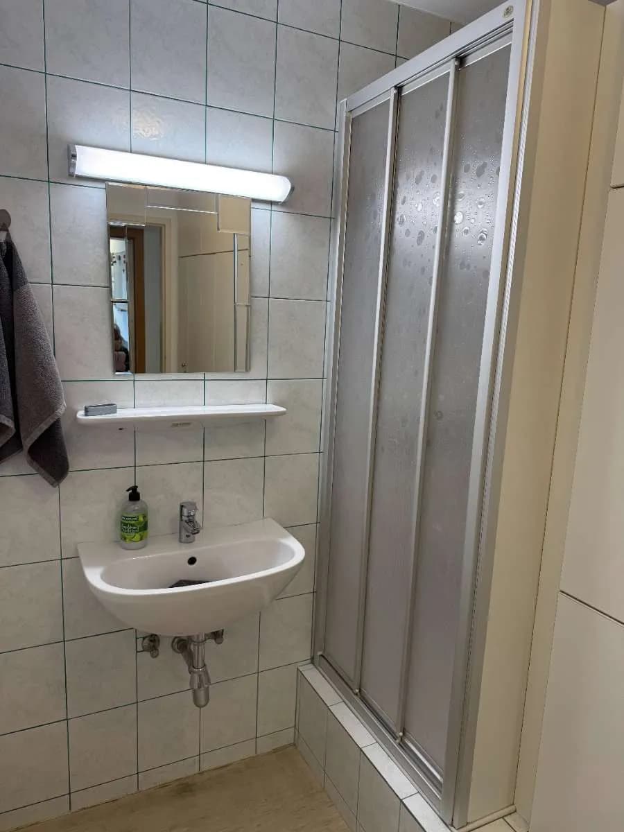 6-Zimmer-Gewerbeimmobilie mieten in Wels – 140 m², € 2.900 – Bild 6 von 15