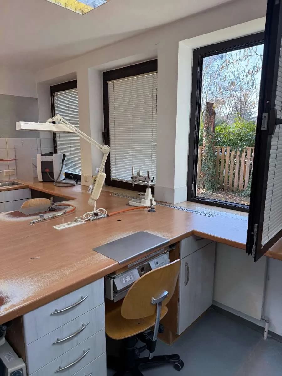 6-Zimmer-Gewerbeimmobilie mieten in Wels – 140 m², € 2.900 – Bild 13 von 15