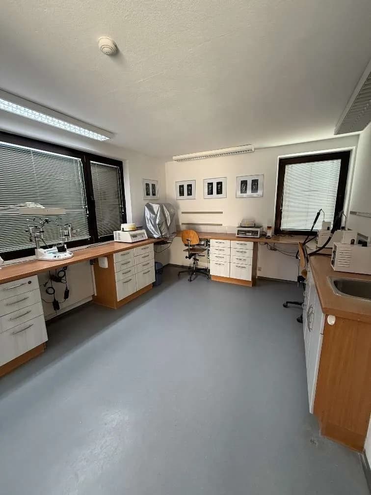 6-Zimmer-Gewerbeimmobilie mieten in Wels – 140 m², € 2.900 – Bild 14 von 15
