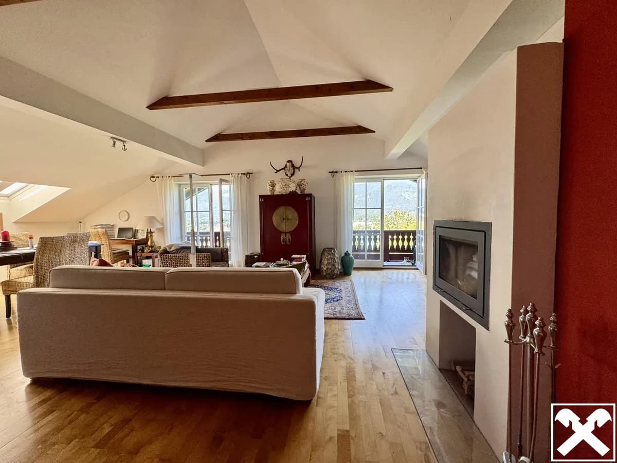 2-Zimmer-Wohnung kaufen in Gmunden – 105 m², € 650.000 – Bild 2 von 9
