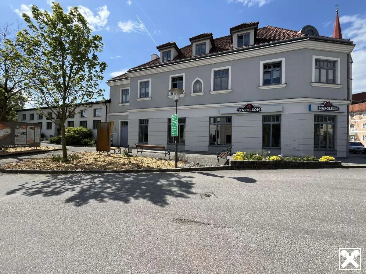 3-Zimmer-Gewerbeimmobilie mieten in Amstetten – 205 m², € 2.080 – Bild 2 von 19