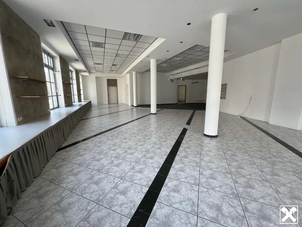 3-Zimmer-Gewerbeimmobilie mieten in Amstetten – 205 m², € 2.080 – Bild 17 von 19